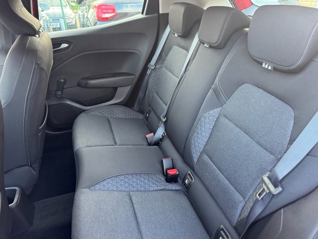 Used Renault Clio 2019 for sale - 76582101: Photo 25