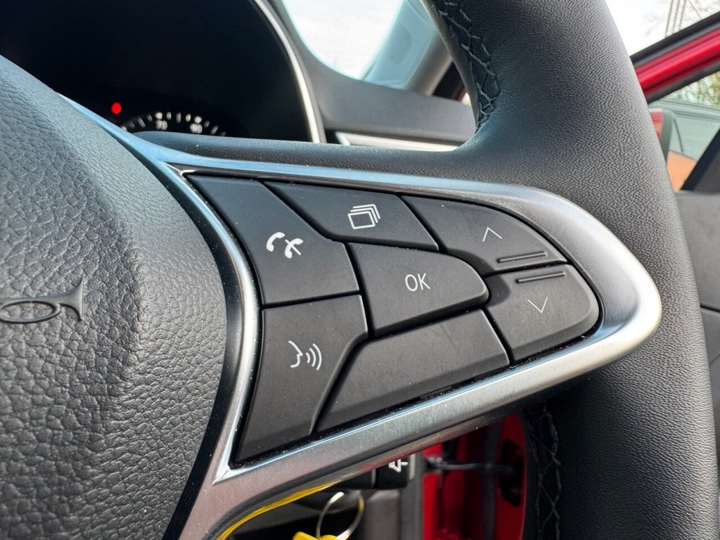 Used Renault Clio 2019 for sale - 76582101: Photo 30