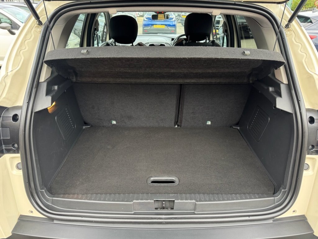 Used Renault Captur 2015 for sale - 76481758: Photo 14