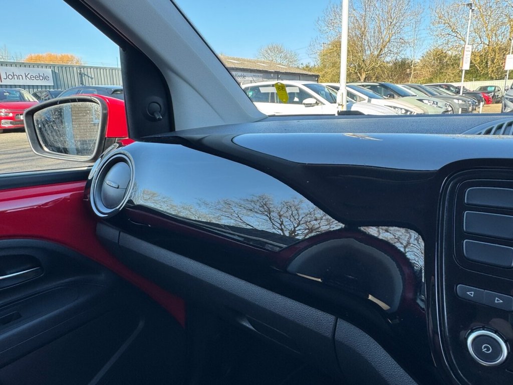 Used Volkswagen up! 2015 for sale - 78016947: Photo 18