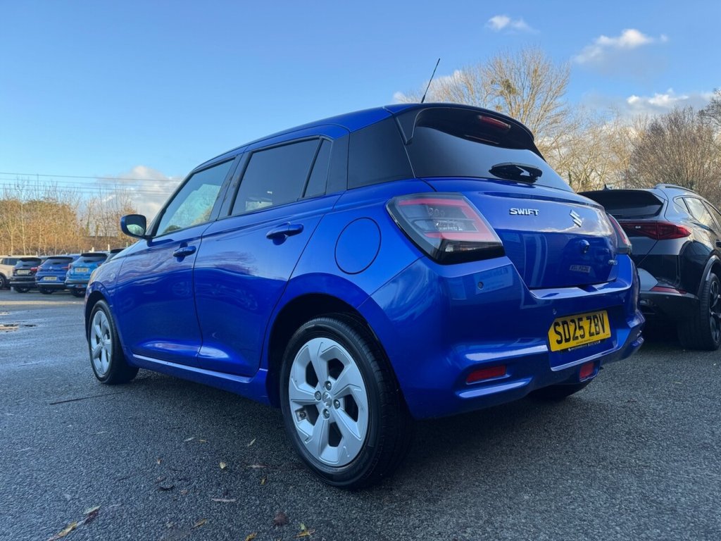 Used Suzuki Swift 2025 for sale - 76909808: Photo 2