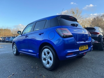 Used Suzuki Swift 2025 for sale - 76909808: Photo