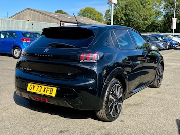 Used Peugeot E-208 2023 for sale - 76118441: Photo 3