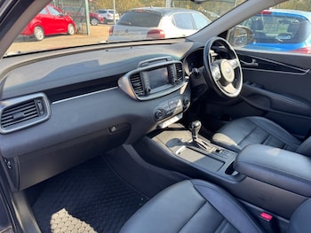 Used Kia Sorento 2016 for sale - 77952347: Photo