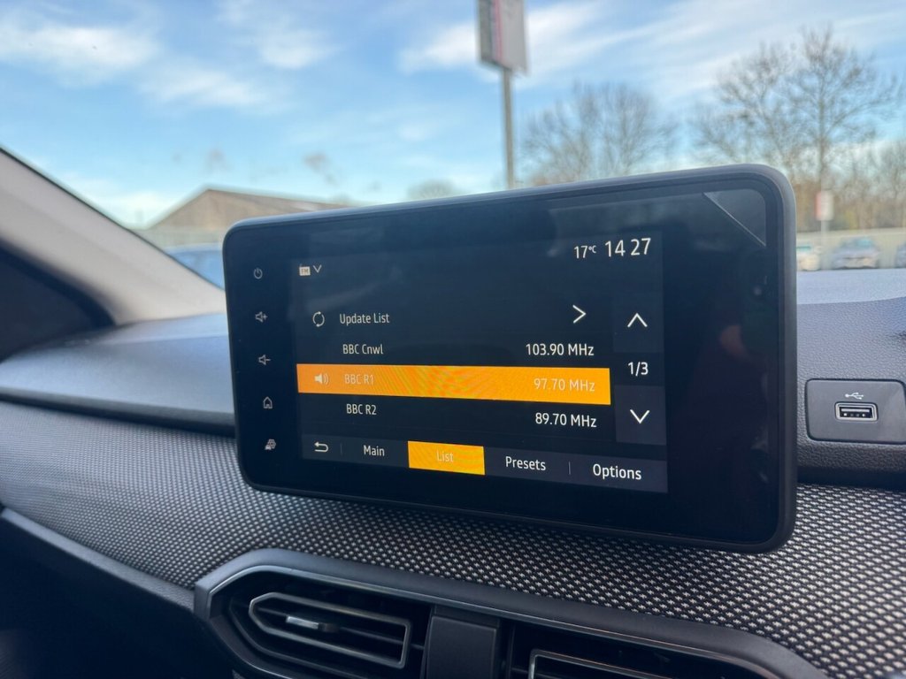 Used Dacia Sandero 2021 for sale - 76582136: Photo 29