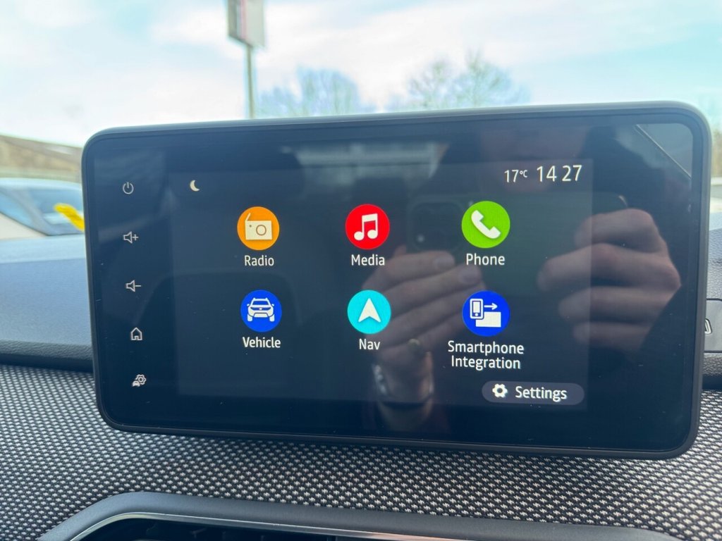 Used Dacia Sandero 2021 for sale - 76582136: Photo 30