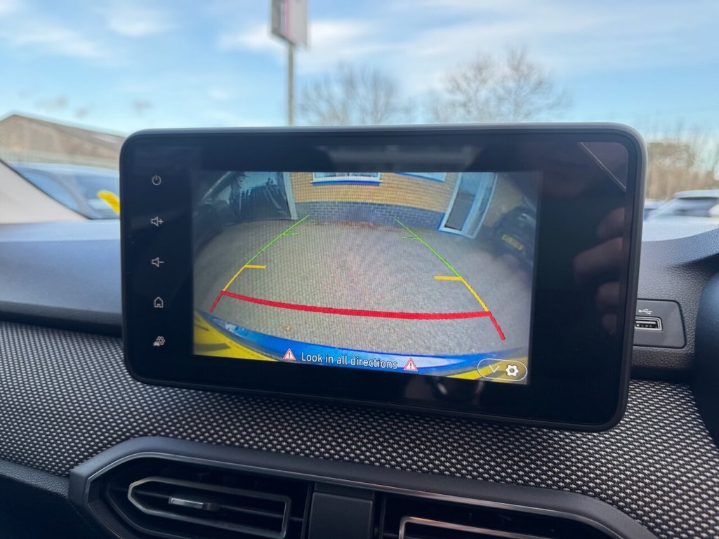 Used Dacia Sandero 2021 for sale - 76582136: Photo 32