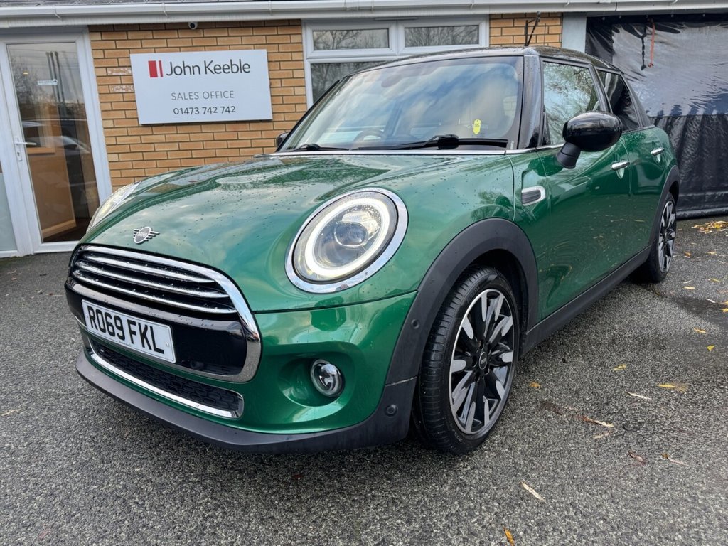 Used MINI Hatch 2019 for sale - 76867307: Photo 1