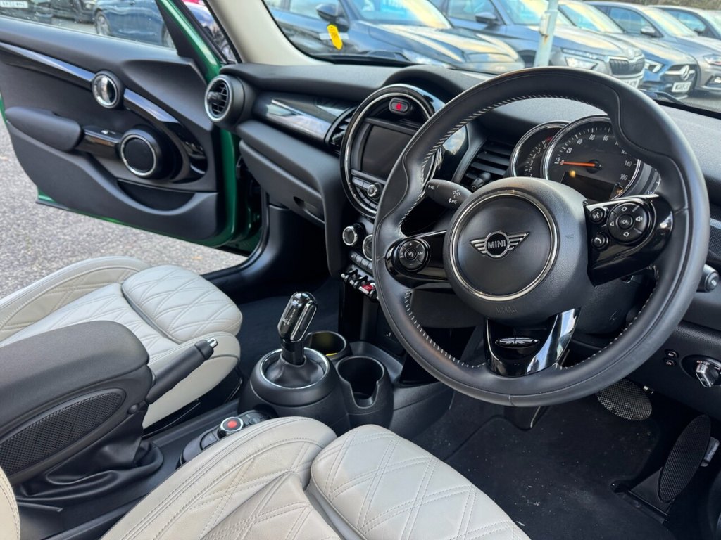 Used MINI Hatch 2019 for sale - 76867307: Photo 18