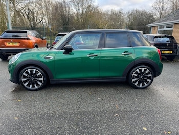 Used MINI Hatch 2019 for sale - 76867307: Photo