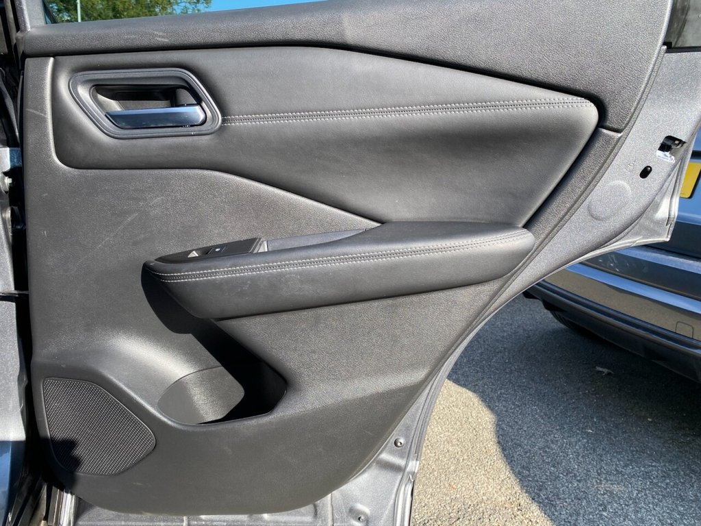 Used Nissan Qashqai 2022 for sale - 76092623: Photo 32