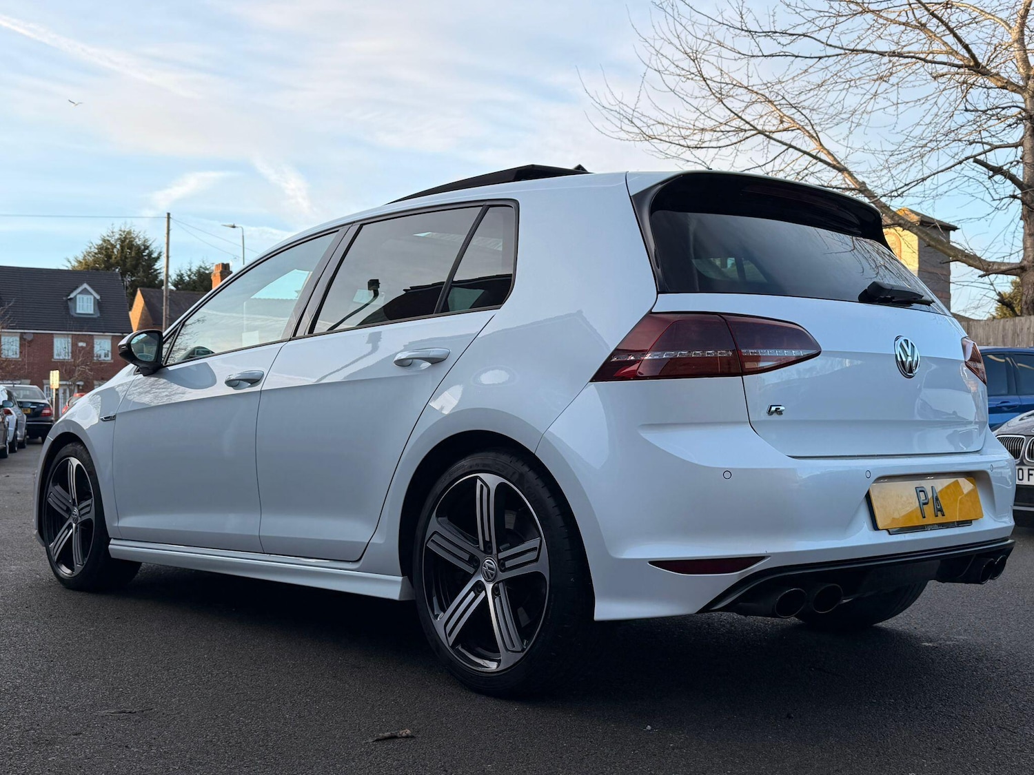 Used Volkswagen Golf 2016 for sale - 77163255: Photo 2