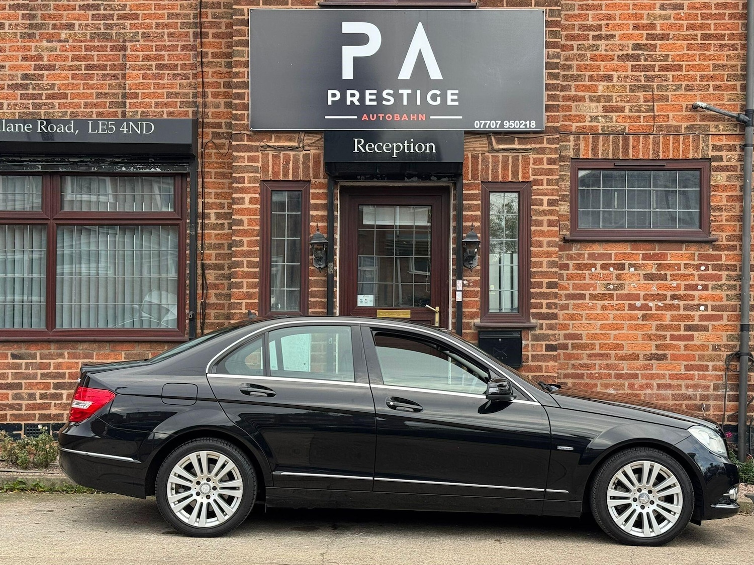 Used Mercedes-Benz C Class 2012 for sale - 76786894: Photo 5