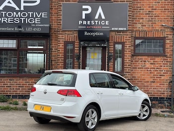 Used Volkswagen Golf 2016 for sale - 76786534: Photo