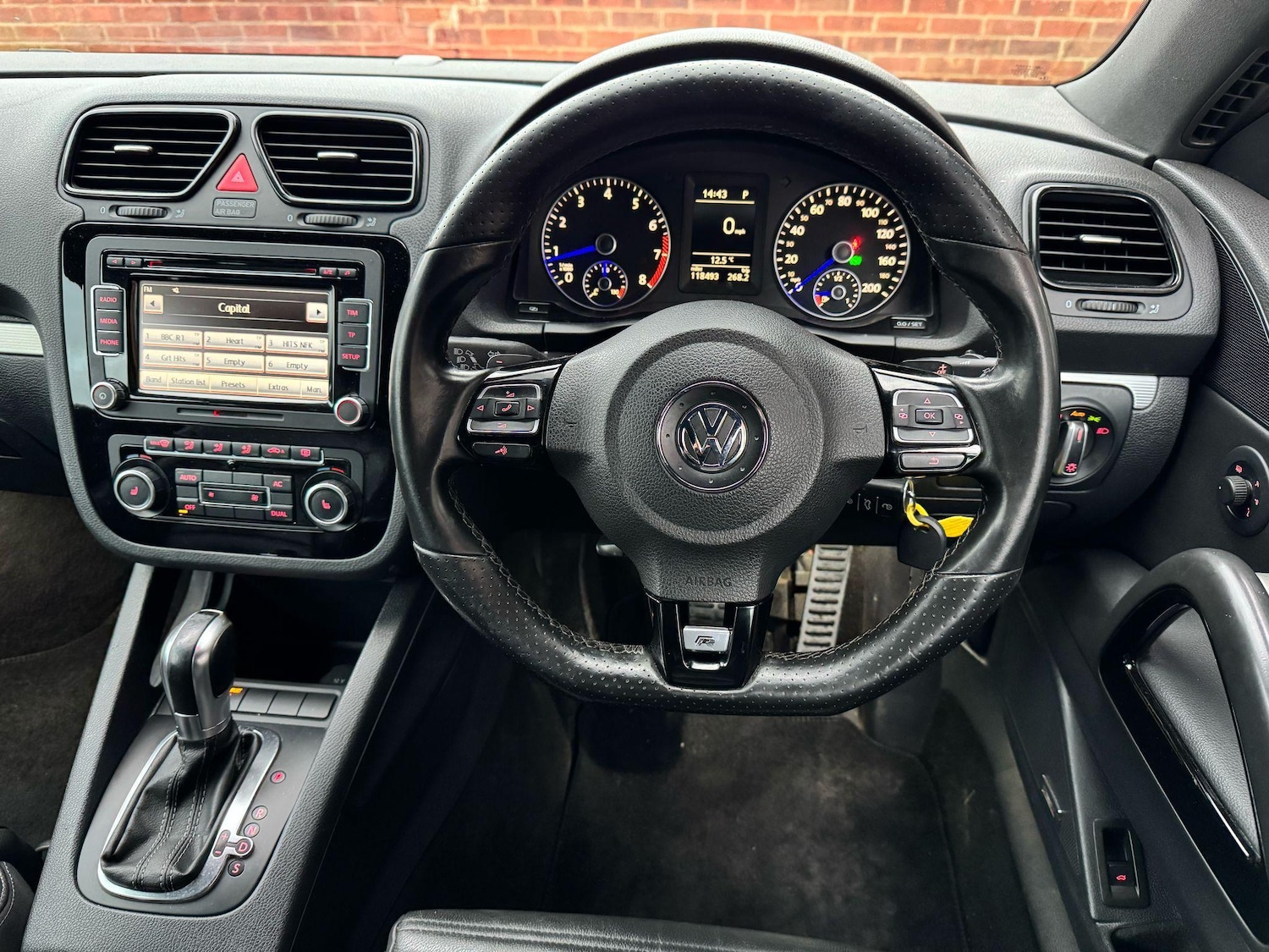 Used Volkswagen Scirocco 2011 for sale - 76786620: Photo 13