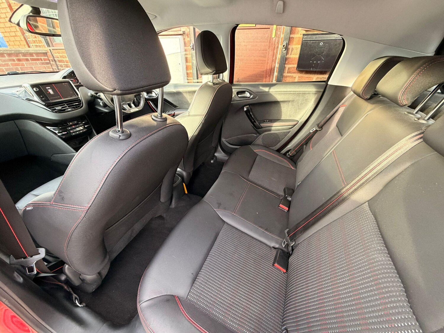 Used Peugeot 208 2017 for sale - 76942559: Photo 10