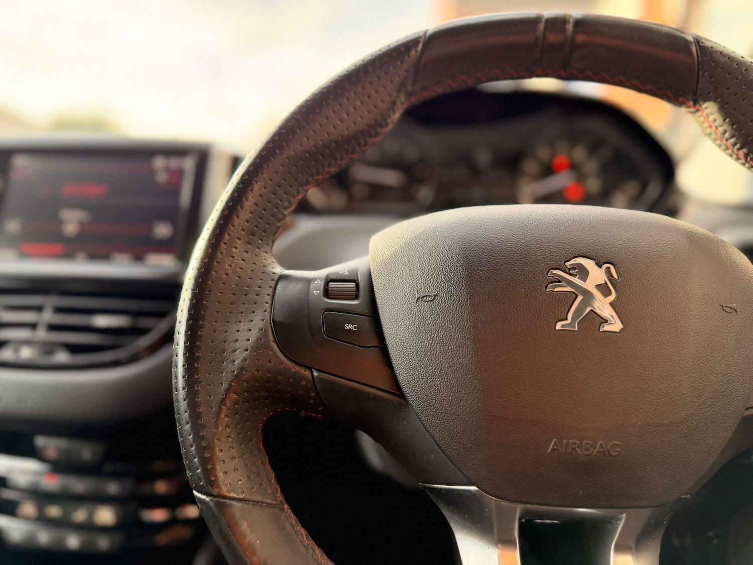 Used Peugeot 208 2017 for sale - 76942559: Photo 14