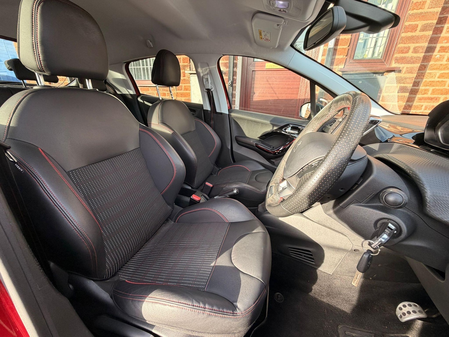 Used Peugeot 208 2017 for sale - 76942559: Photo 7