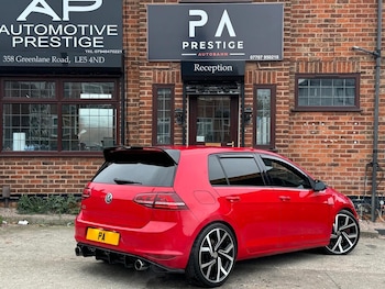 Used Volkswagen Golf 2013 for sale - 76786782: Photo