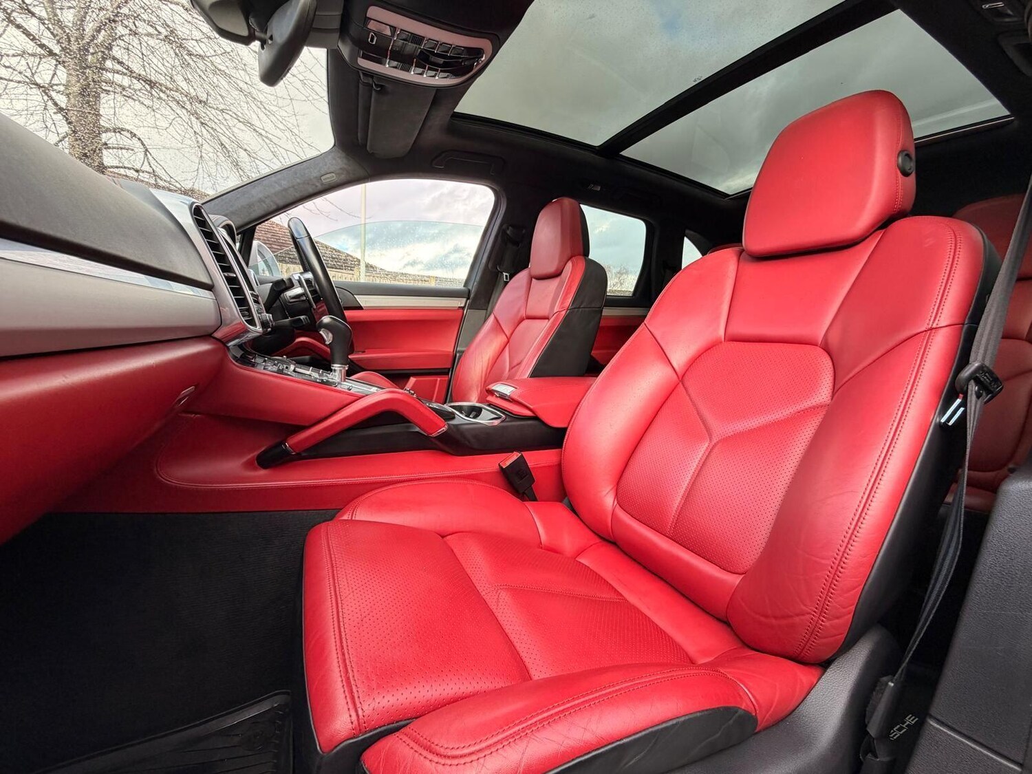 Used Porsche Cayenne 2015 for sale - 77575026: Photo 12