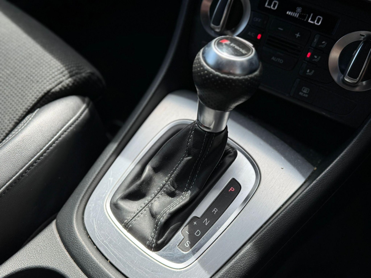 Used Audi Q3 2014 for sale - 76786552: Photo 17