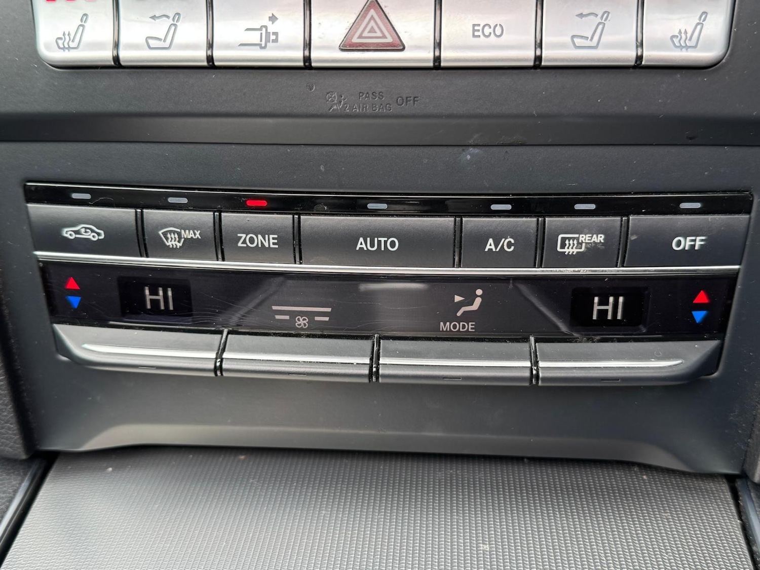 Used Mercedes-Benz E Class 2015 for sale - 76786371: Photo 30