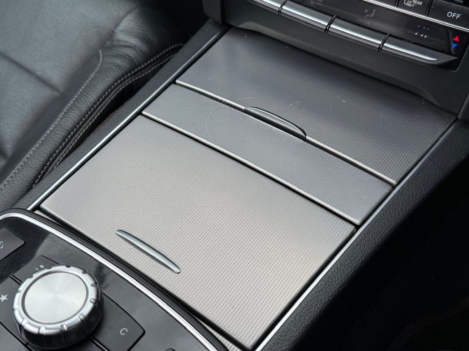 Used Mercedes-Benz E Class 2015 for sale - 76786371: Photo 31