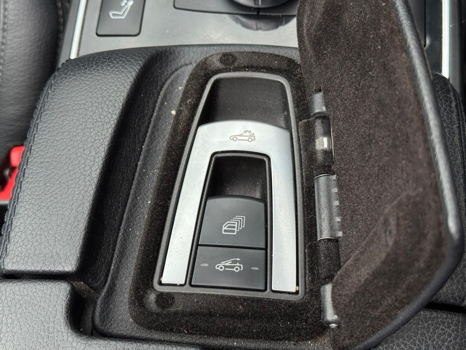 Used Mercedes-Benz E Class 2015 for sale - 76786371: Photo 33