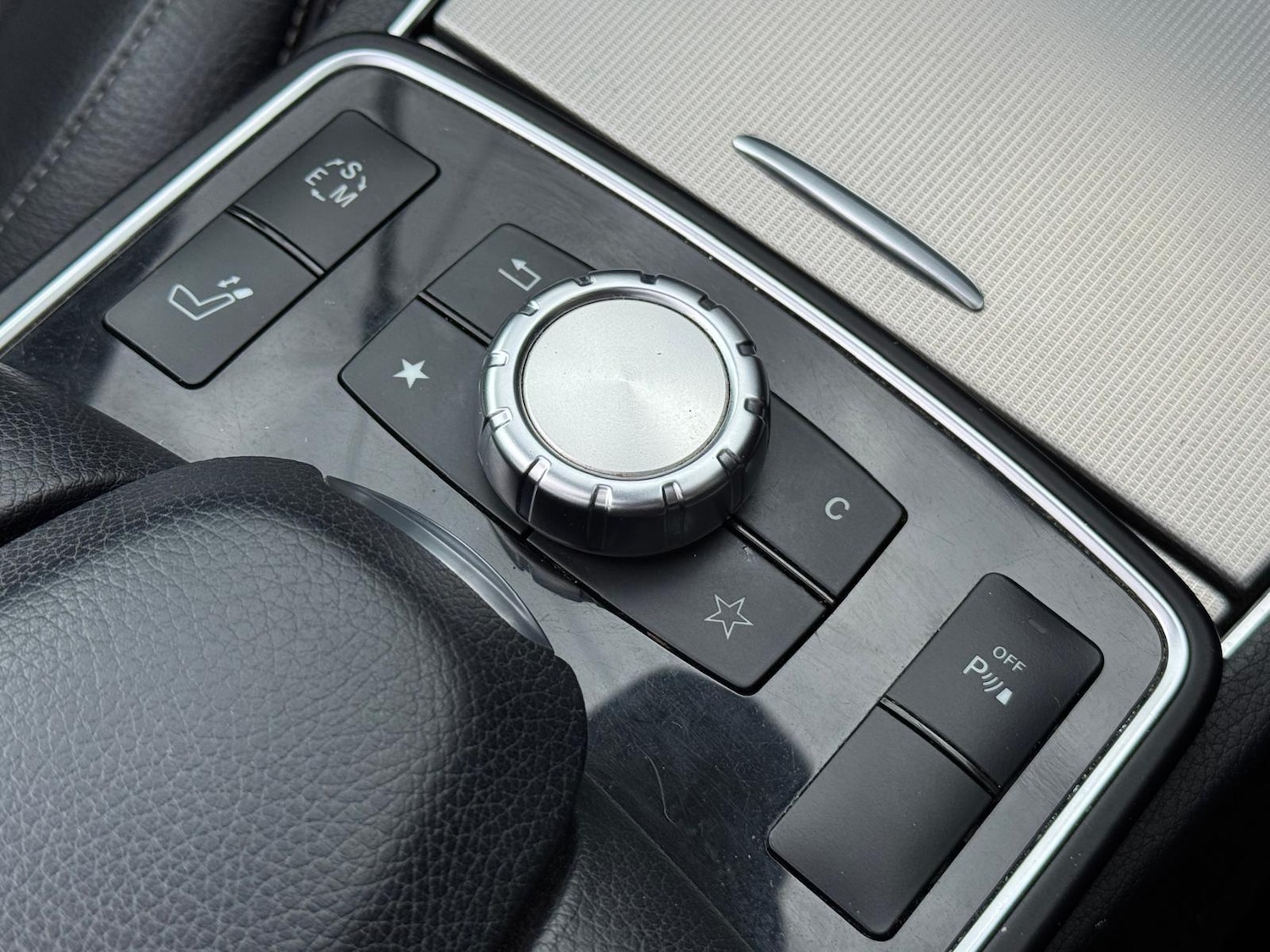 Used Mercedes-Benz E Class 2015 for sale - 76786371: Photo 34