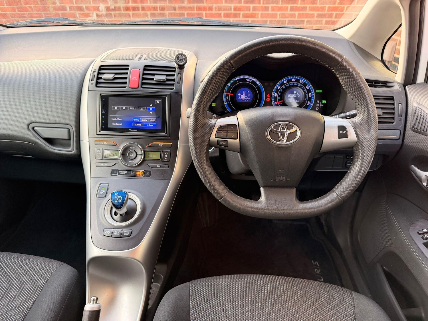 Used Toyota Auris 2010 for sale - 76942464: Photo 12