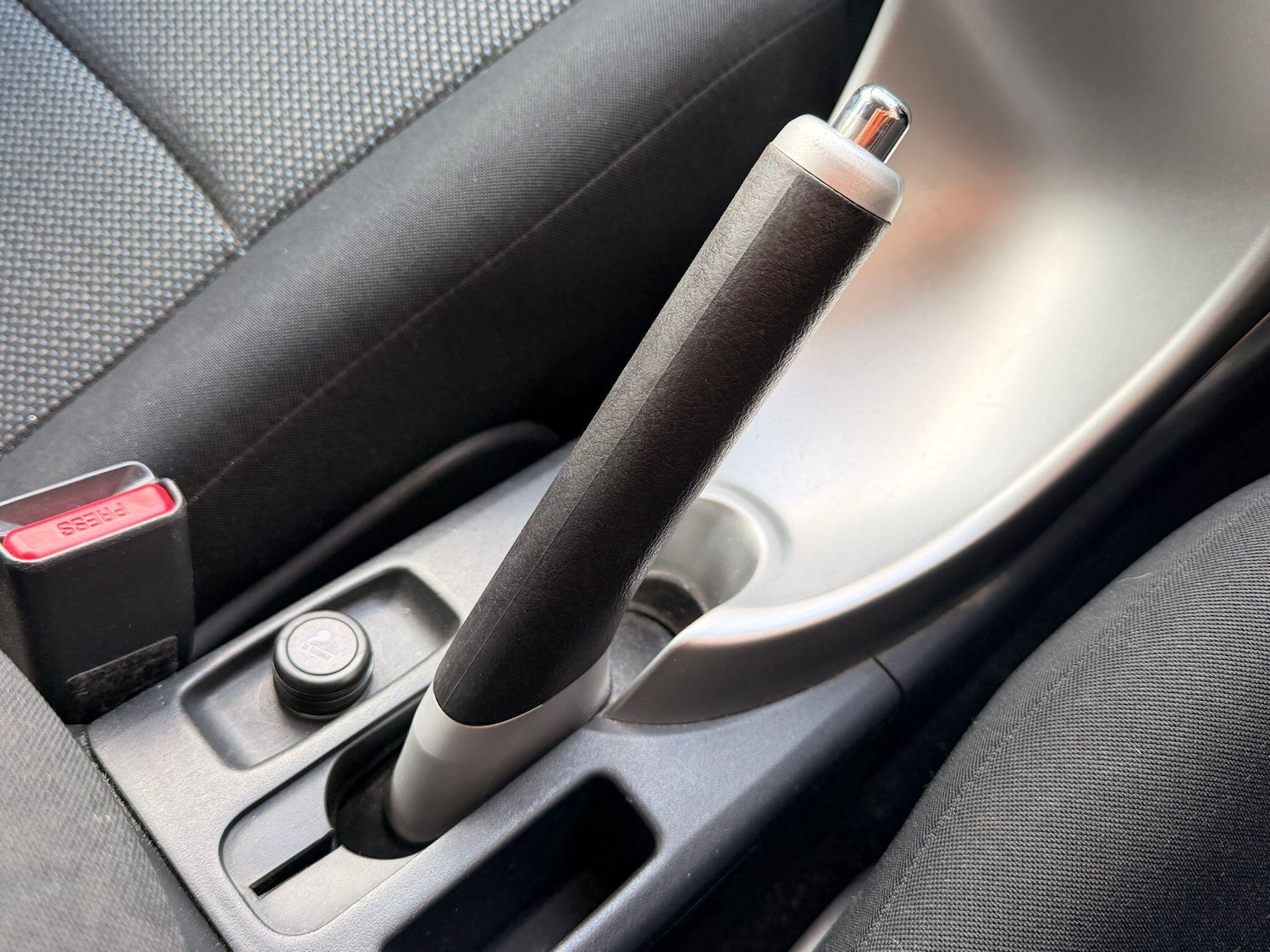 Used Toyota Auris 2010 for sale - 76942464: Photo 18