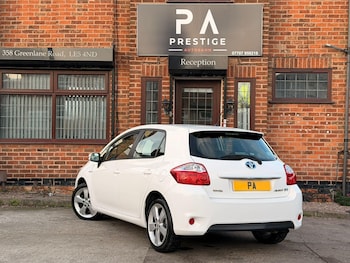 Used Toyota Auris 2010 for sale - 76942464: Photo