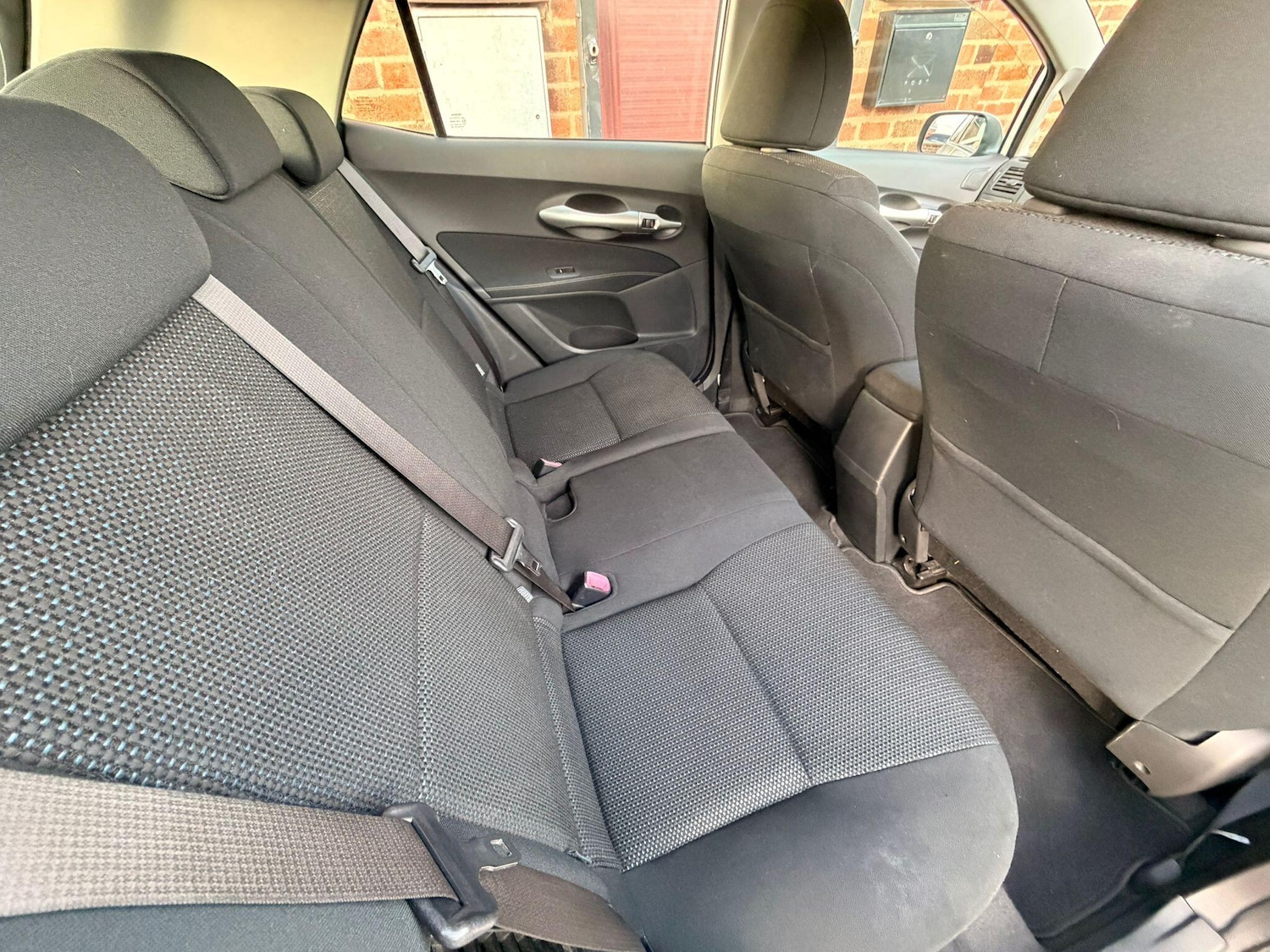 Used Toyota Auris 2010 for sale - 76942464: Photo 8