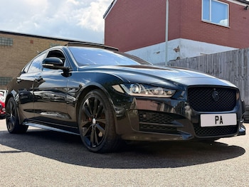 Used Jaguar XE 2015 for sale - 78602028: Photo