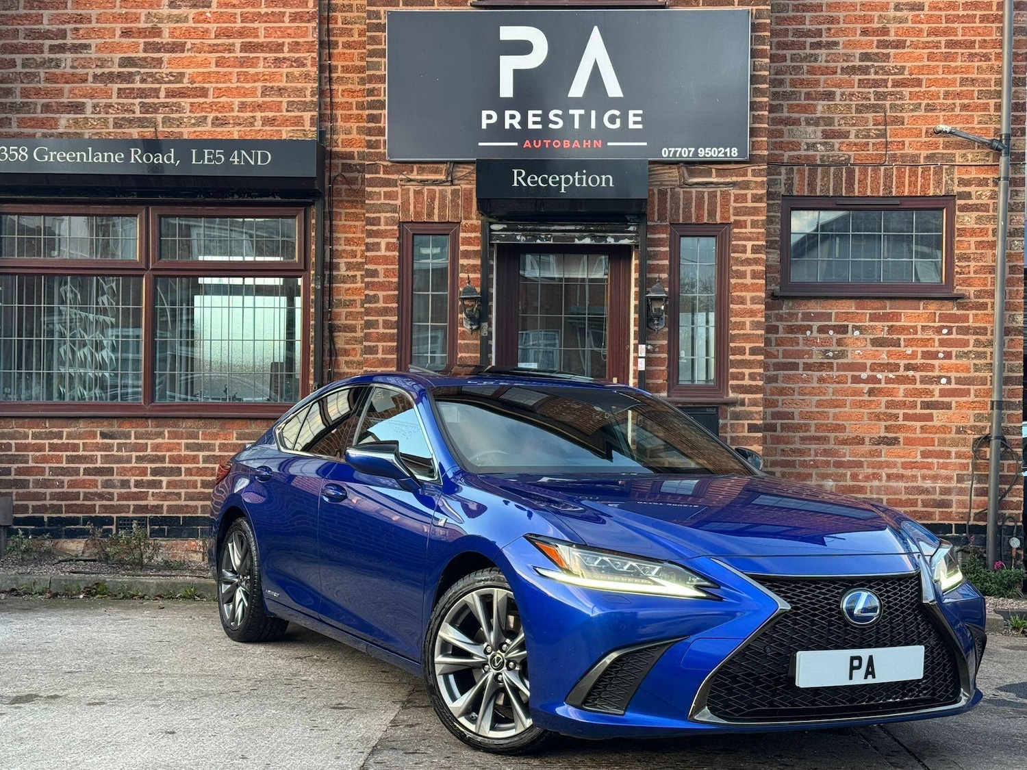 Used Lexus ES 2019 for sale - 76786489: Photo 1