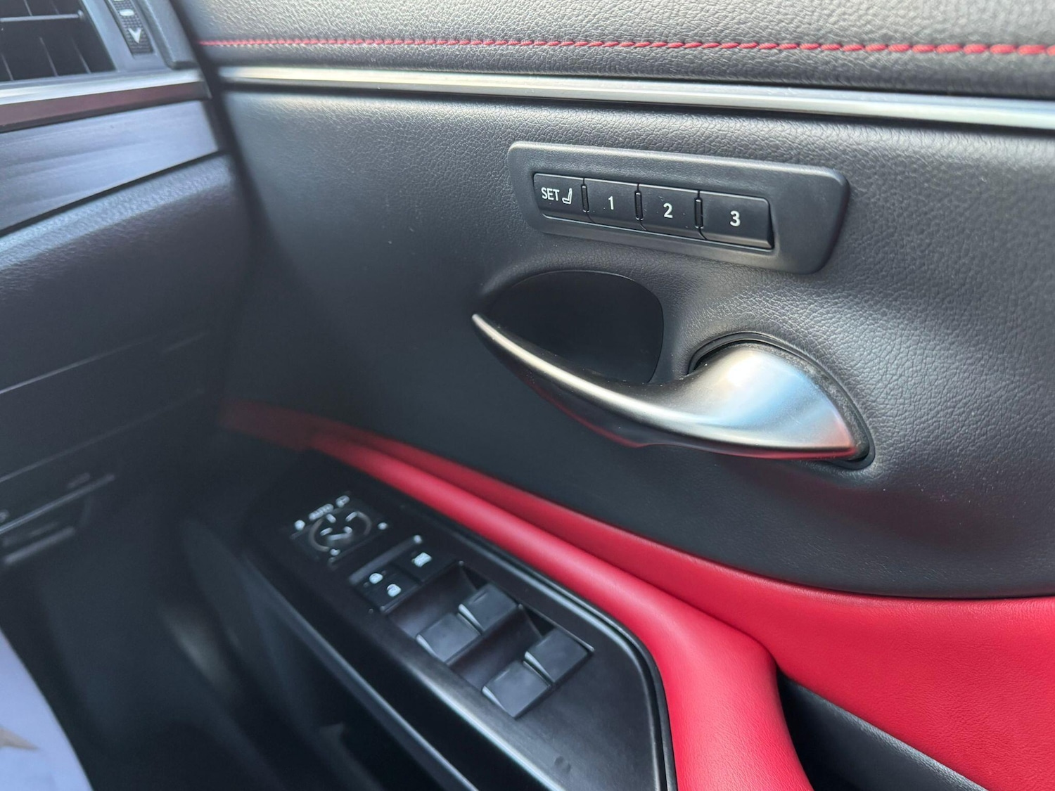 Used Lexus ES 2019 for sale - 76786489: Photo 19