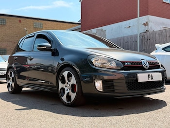 Used Volkswagen Golf 2010 for sale - 79236180: Photo