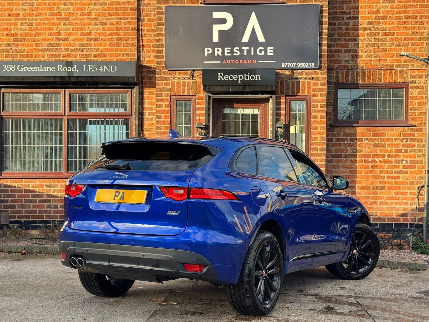 Used Jaguar F-Pace 2017 for sale - 76786506: Photo 4