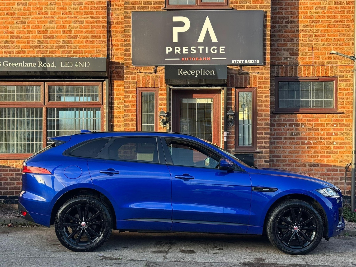 Used Jaguar F-Pace 2017 for sale - 76786506: Photo 5