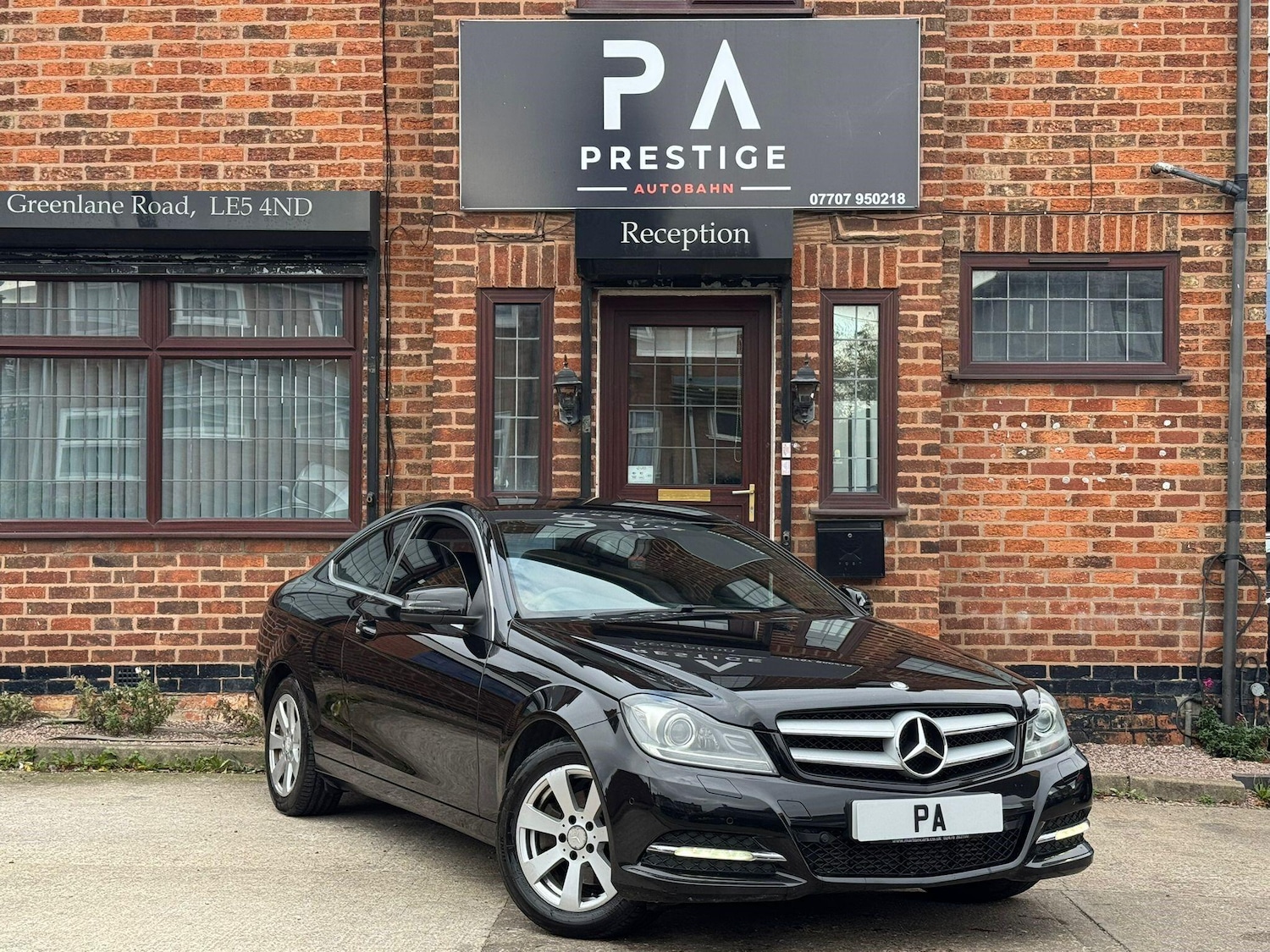 Used Mercedes-Benz C Class 2013 for sale - 76786686: Photo 1