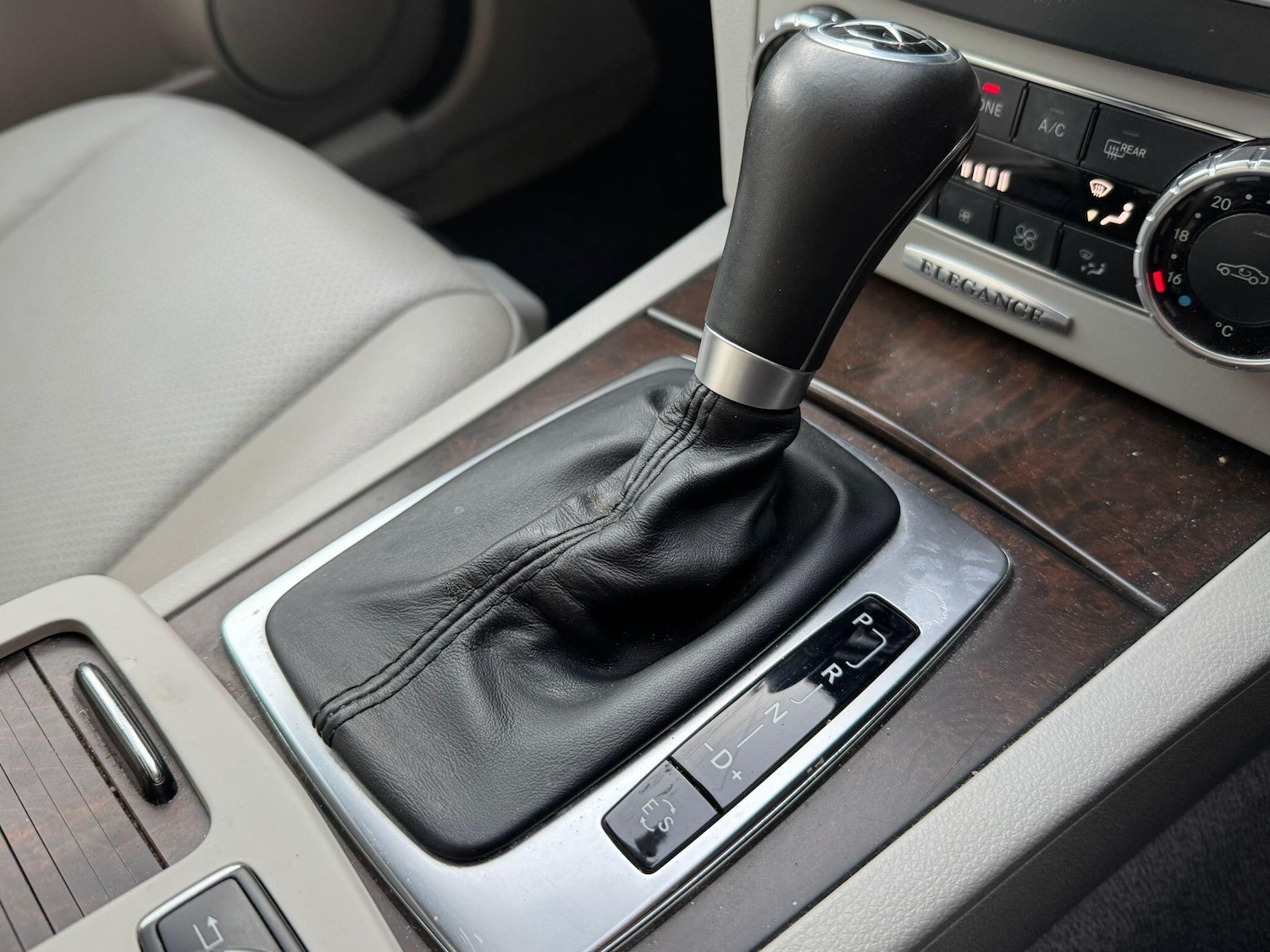 Used Mercedes-Benz C Class 2012 for sale - 76786694: Photo 16