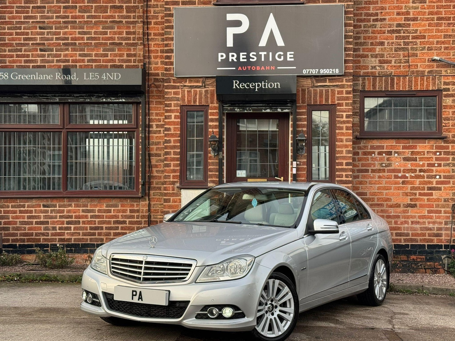 Used Mercedes-Benz C Class 2012 for sale - 76786694: Photo 3