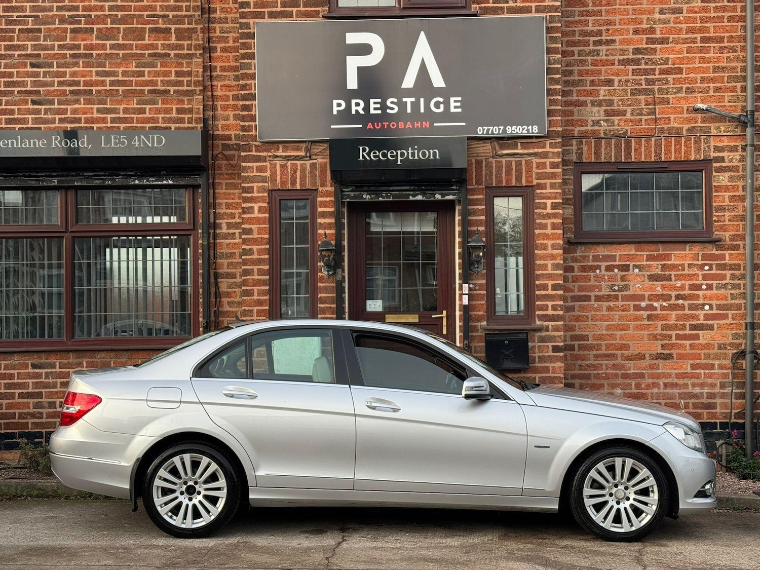 Used Mercedes-Benz C Class 2012 for sale - 76786694: Photo 5