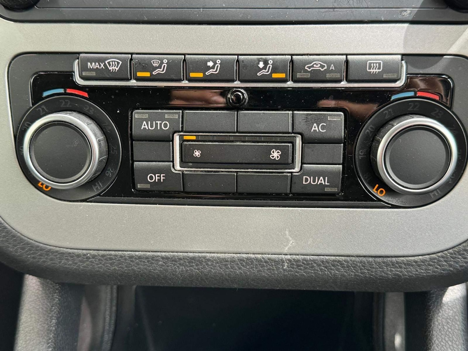 Used Volkswagen Scirocco for sale - 76786556: Photo 21