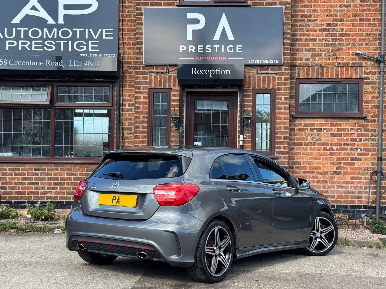 Used Mercedes-Benz A-Class 2013 for sale - 76786446: Photo 2