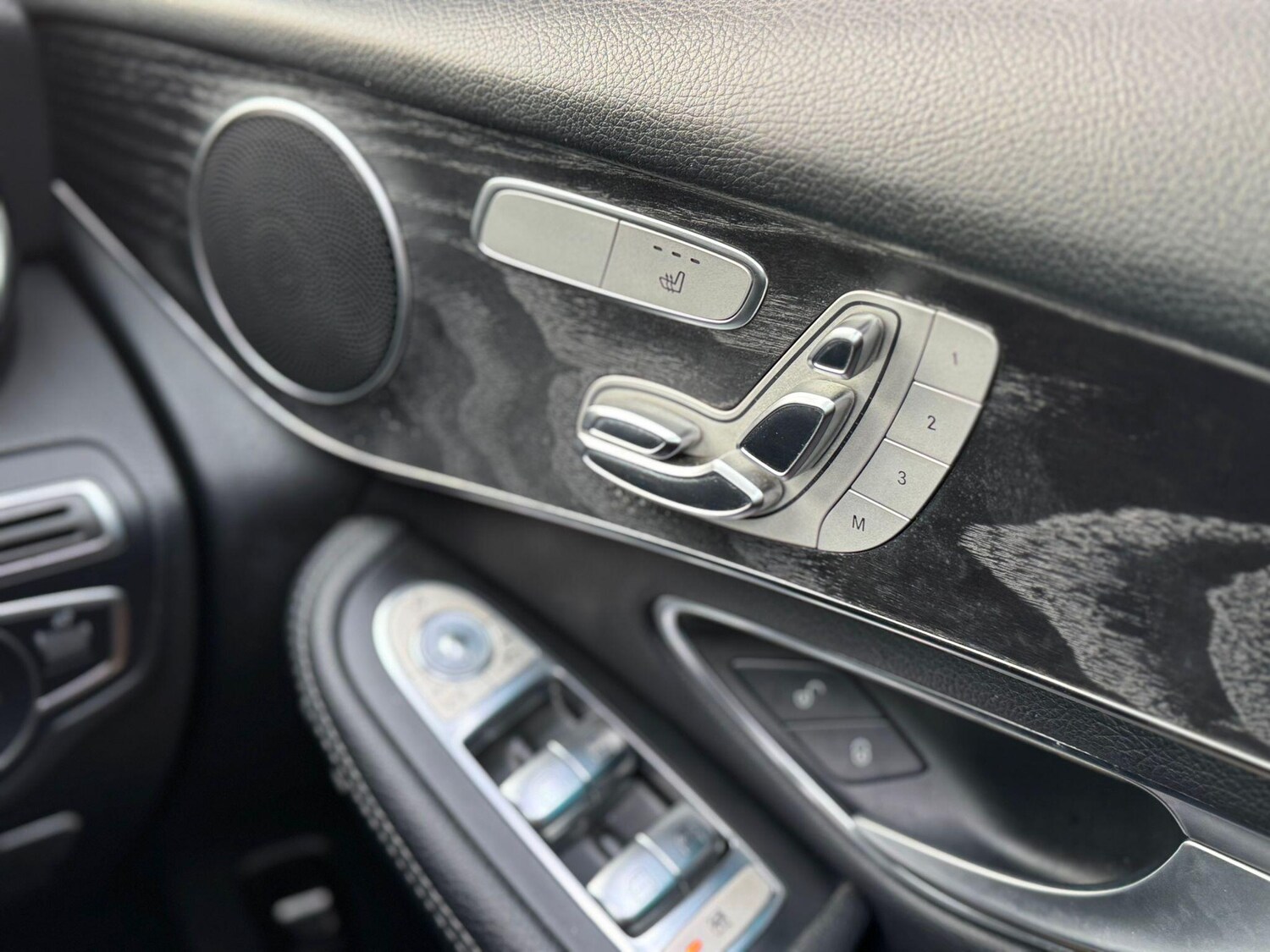 Used Mercedes-Benz GLC 2018 for sale - 76786923: Photo 14