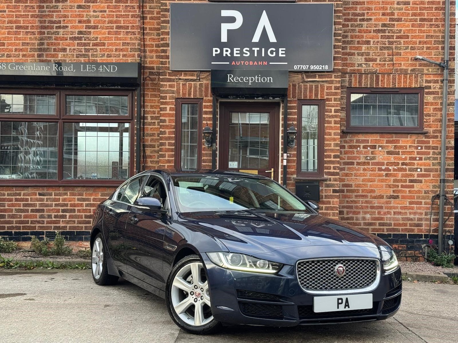 Used Jaguar XE 2016 for sale - 76786443: Photo 1