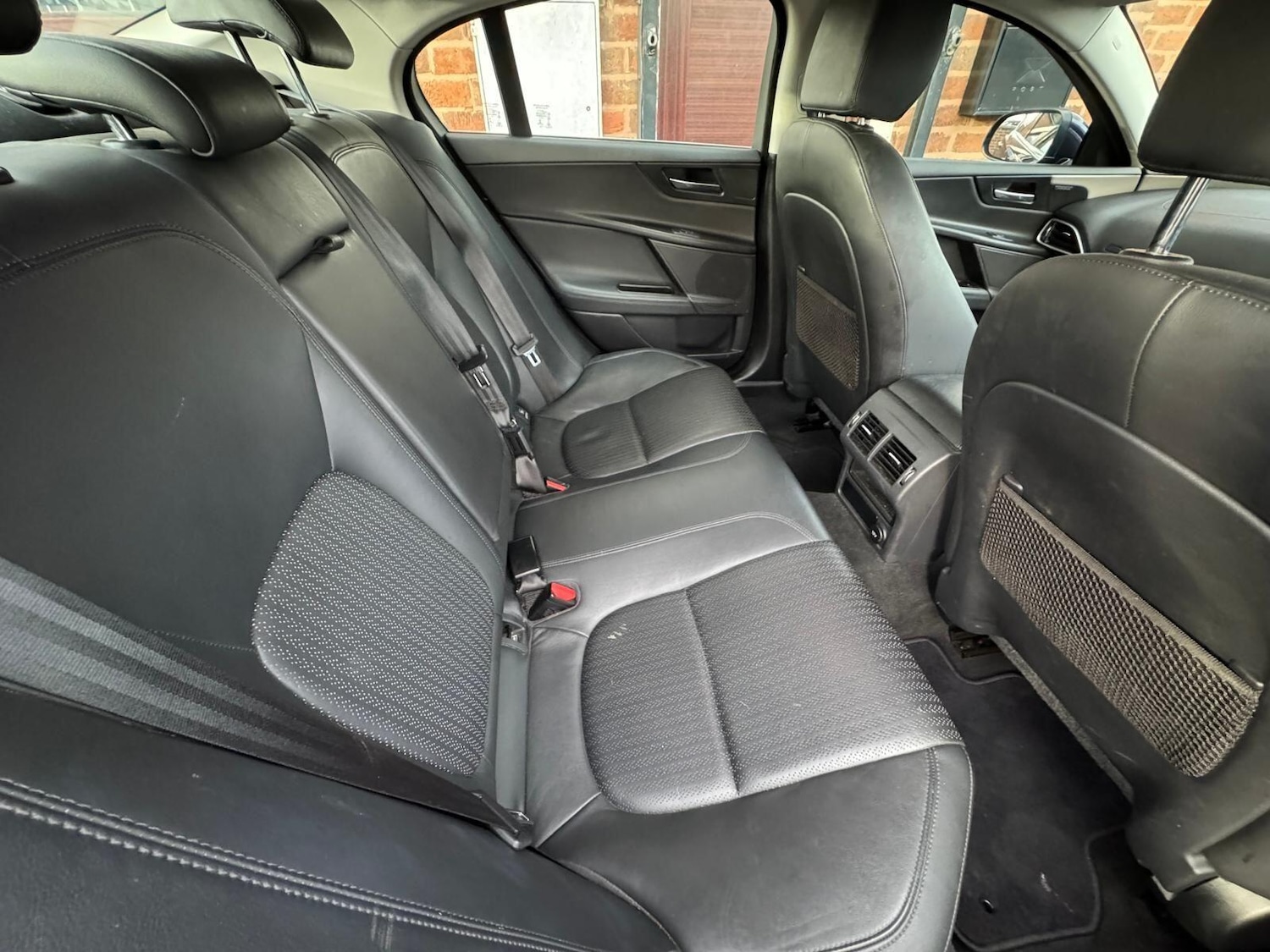 Used Jaguar XE 2016 for sale - 76786443: Photo 11