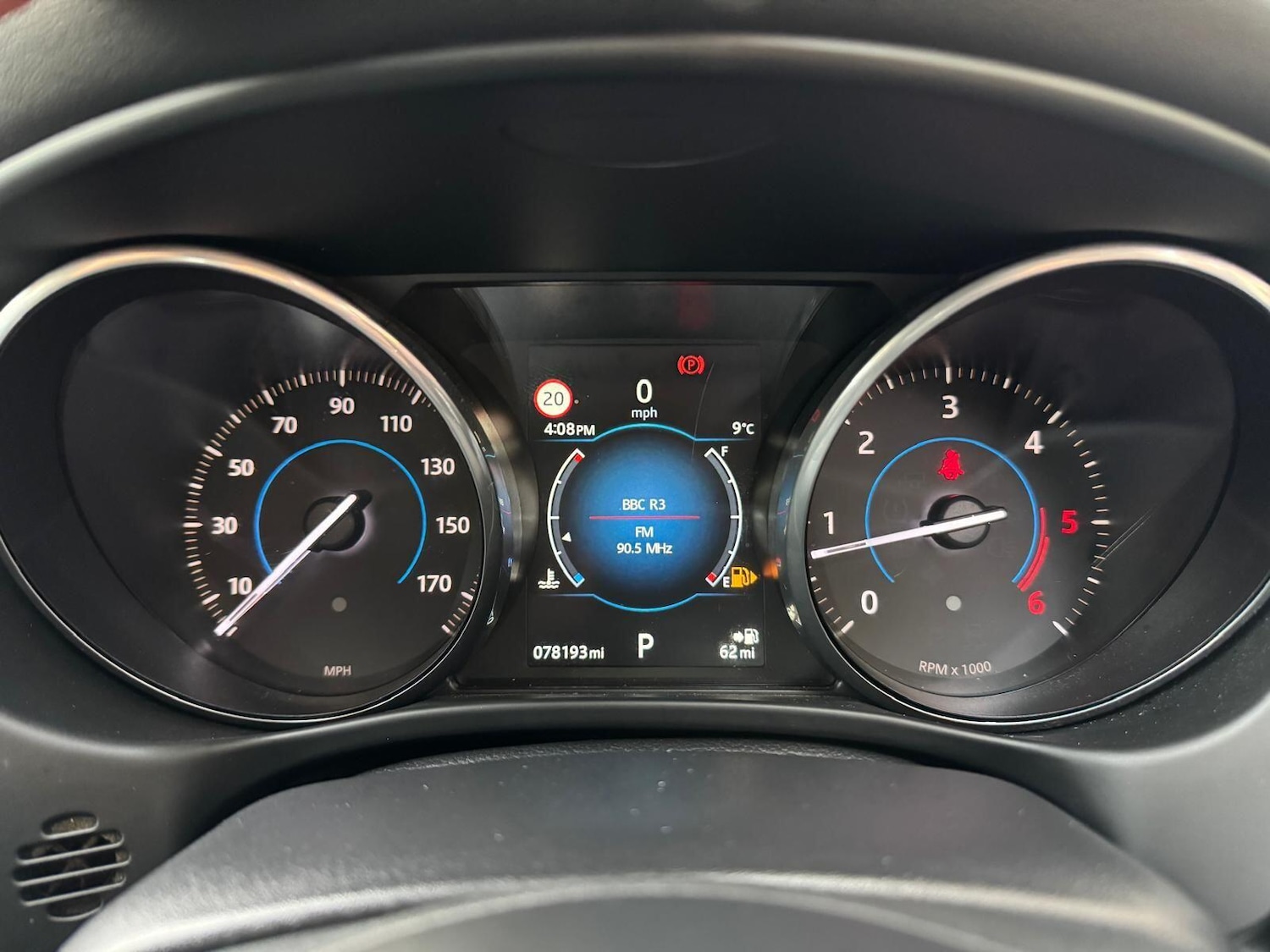 Used Jaguar XE 2016 for sale - 76786443: Photo 17