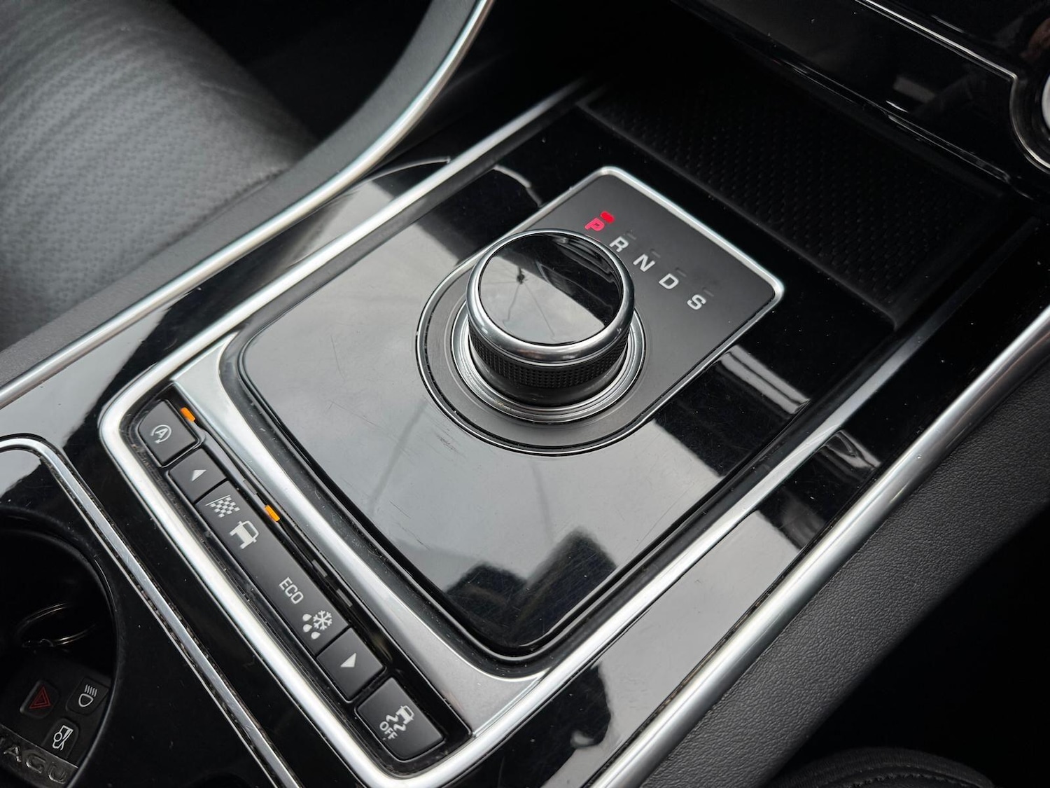 Used Jaguar XE 2016 for sale - 76786443: Photo 20